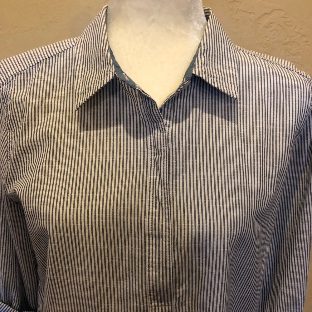 NWOT Sonoma blue and white strip woman’s shirt